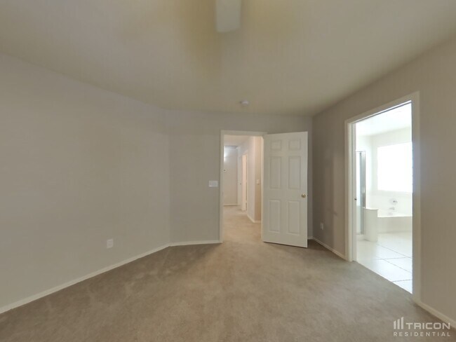 Building Photo - 4043 E Encinas Avenue Gilbert AZ