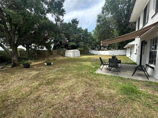 Building Photo - 7327 Floral Cir E