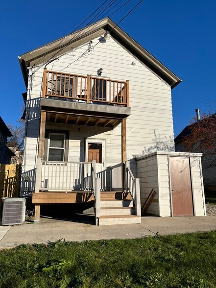 Building Photo - 2159 S Mound St