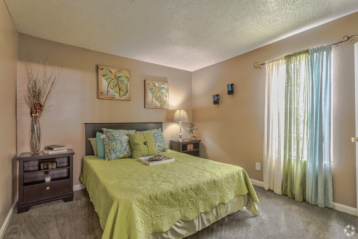 Village Square Apartments Irving