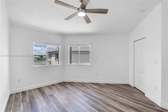 Building Photo - 14308 SW 120th Ct