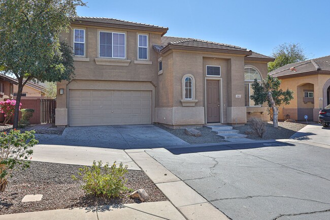 Building Photo - 3 bed 2.5 bath in most preferred Phoenix area