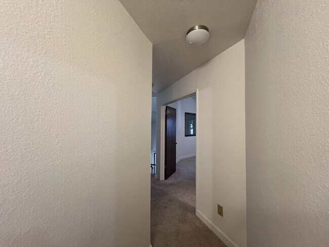 Building Photo - Beautiful Condo in Villa Del Sol – 2 Beds,...