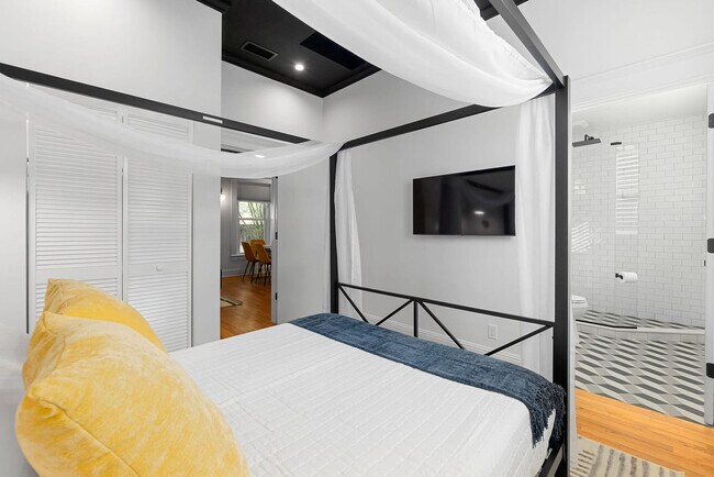 Building Photo - 15 Old Mission Ave