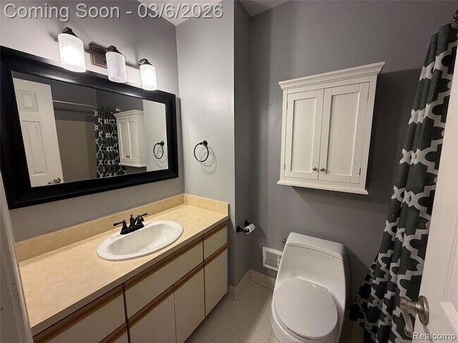 Building Photo - 44585 N Bunker Hill Dr