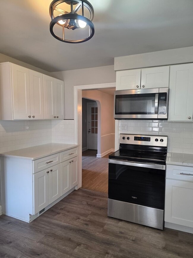 Building Photo - McDaniel Heights Single Family Home