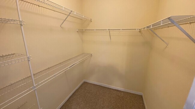 Building Photo - Beautiful 2br/2ba Visconti Condo with W/D ...