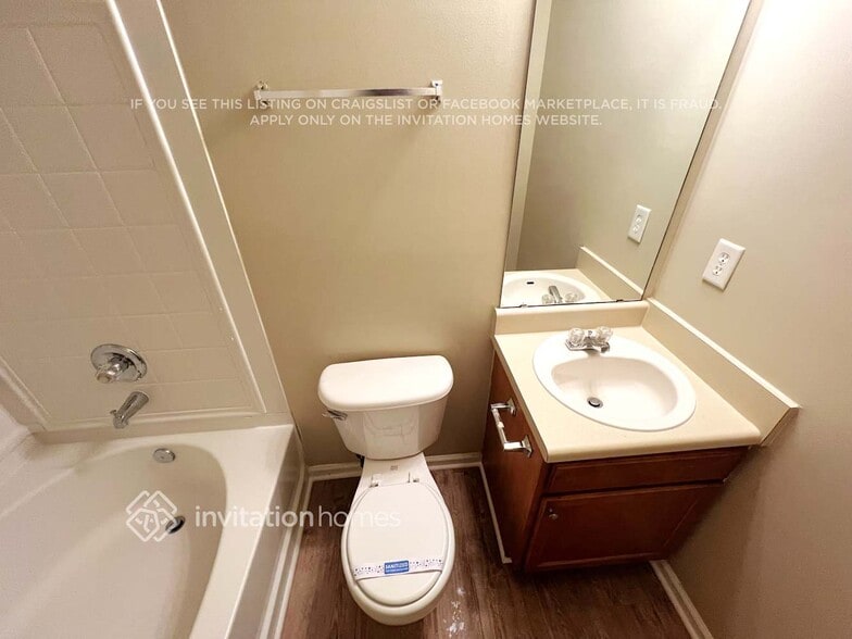 Building Photo - 3505 Revere Cir