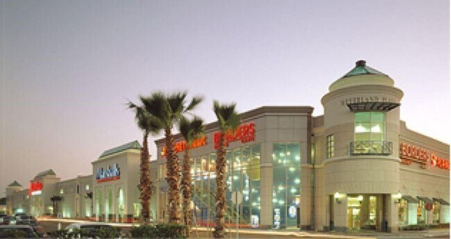 Building Photo - 8409 Bob White Dr