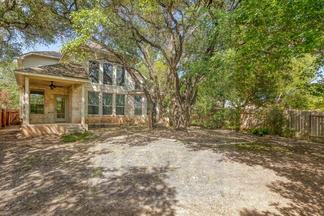 Building Photo - 2702 Lovett Ln