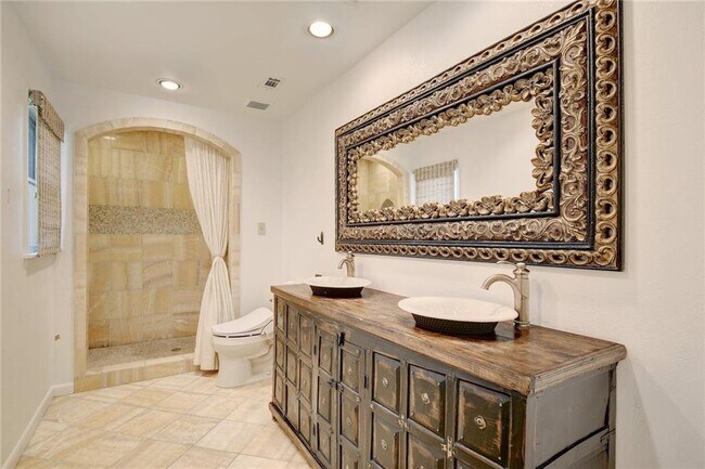 Building Photo - 108 Acapulco Dr