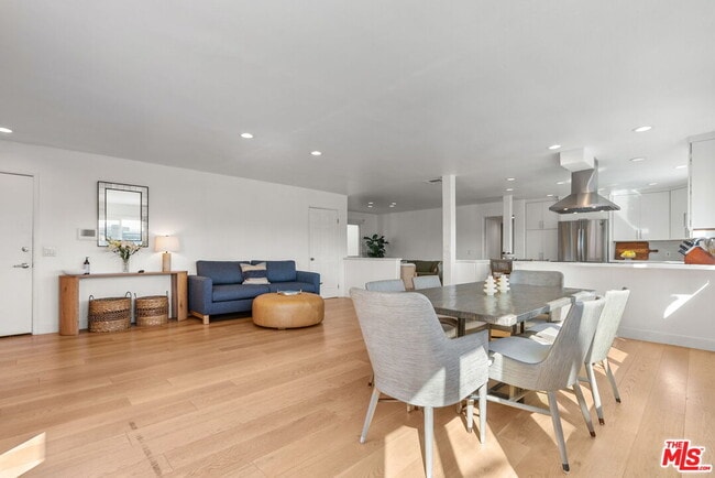 Building Photo - 29 Lighthouse St