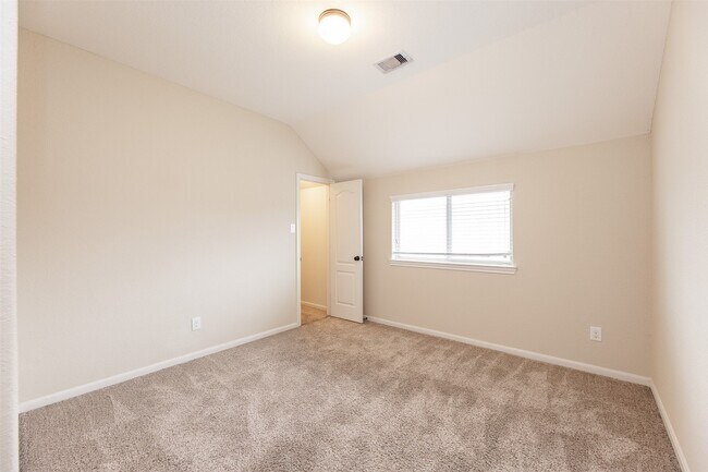 Building Photo - 24943 Blue Mountain Park Ln