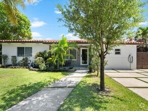 Building Photo - 1280 NE 137th Terrace