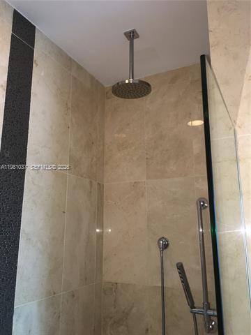 Building Photo - 601 NE 27th St