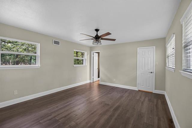 Building Photo - 127 Pinnacle Club Dr