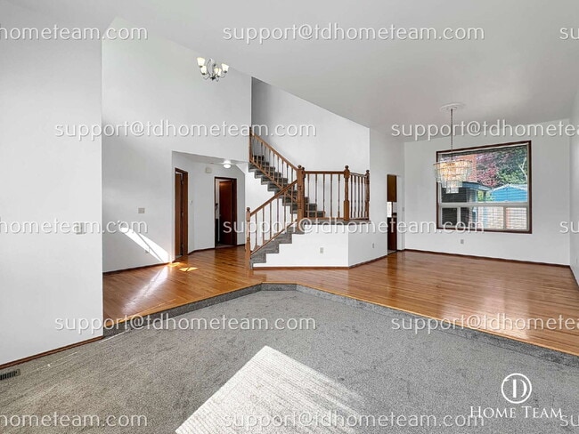Building Photo - 1447 33rd St SE