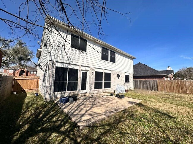 Building Photo - 2203 Nashua Dr