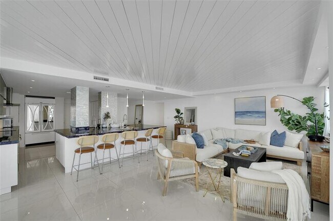 Building Photo - 3430 Galt Ocean Dr