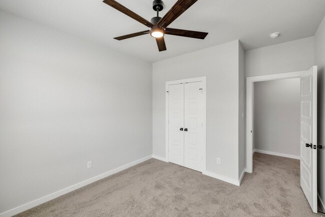 Building Photo - AVAILABLE NOW! LUXURIOUS DUPLEX LOCATED ON 1-ACRE LOT IN MIDLOTHIAN, TX!