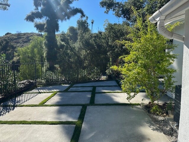 Building Photo - 22421 Mulholland Dr