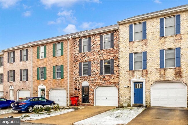 Building Photo - 19 Stonewall Ct