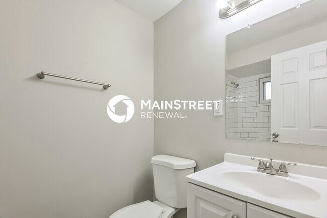 Building Photo - 3 Bedroom Pet-Friendly Home in St. Louis, ...