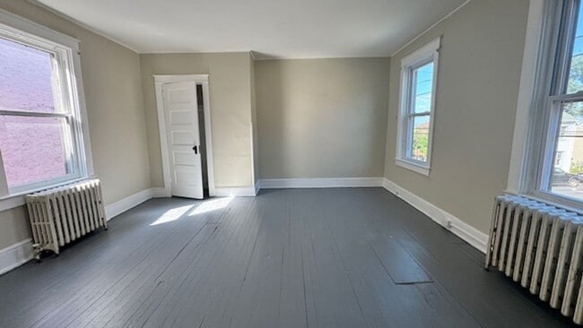 Building Photo - 116 N Marshall St