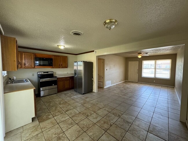 Building Photo - 3-Bedroom House for Rent in Killeen