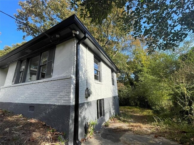 Building Photo - 2680 Rollingwood Ln SE
