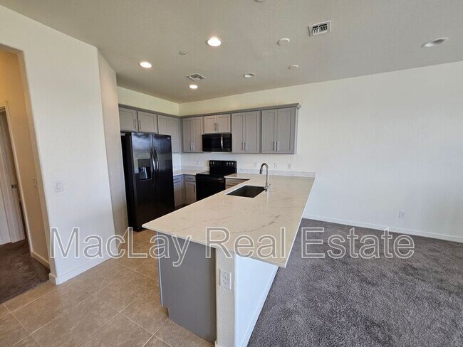 Building Photo - 4061 E Pony Ln