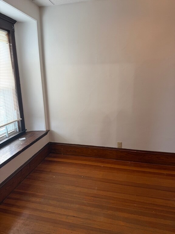 Building Photo - 1114 Bennington St