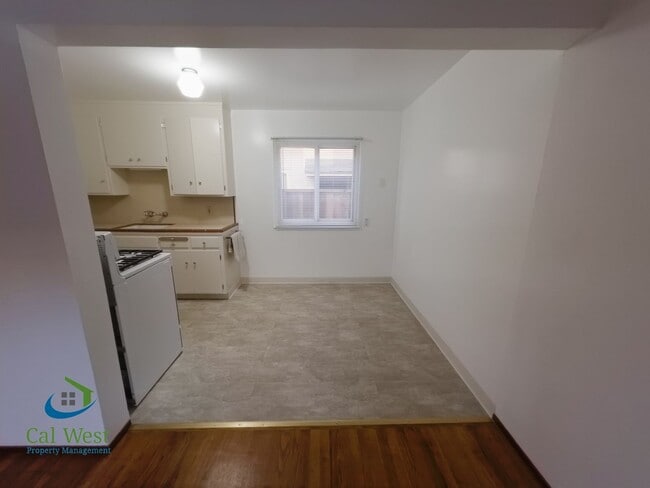 Building Photo - $1995 - 1BD/1BA Quaint and Well Maintained Apartment in Downtown San Jose Near PwC and Oracle