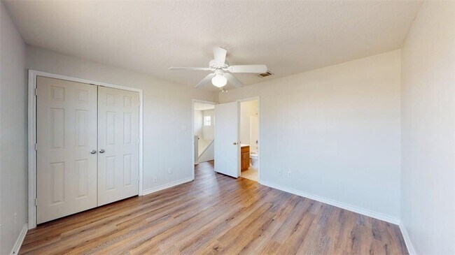 Building Photo - 4131 McFarland Dr