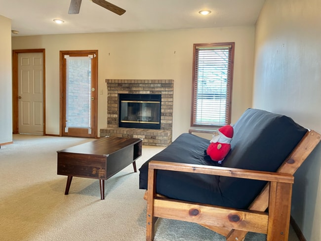 Building Photo - Beautiful Nixa Subdivision