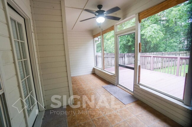 Building Photo - 112 Timberleaf Cir