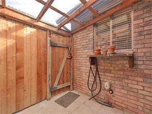 Building Photo - 7409 Shadow Hill Dr