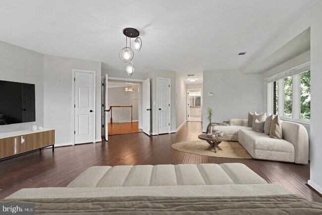 Building Photo - 5108 Warren Pl NW