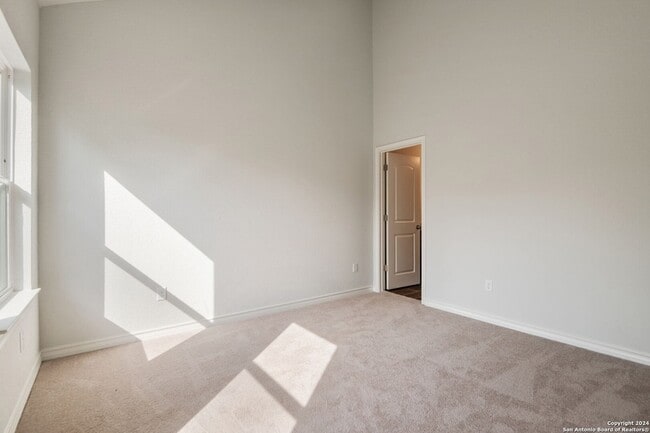 Building Photo - 139 San Salvador Ave