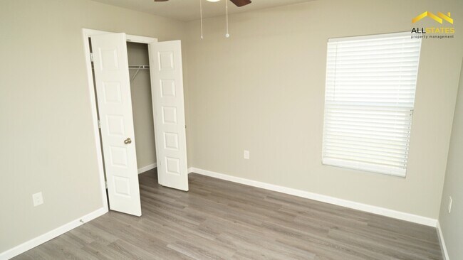 Building Photo - 5494 SE 91st St