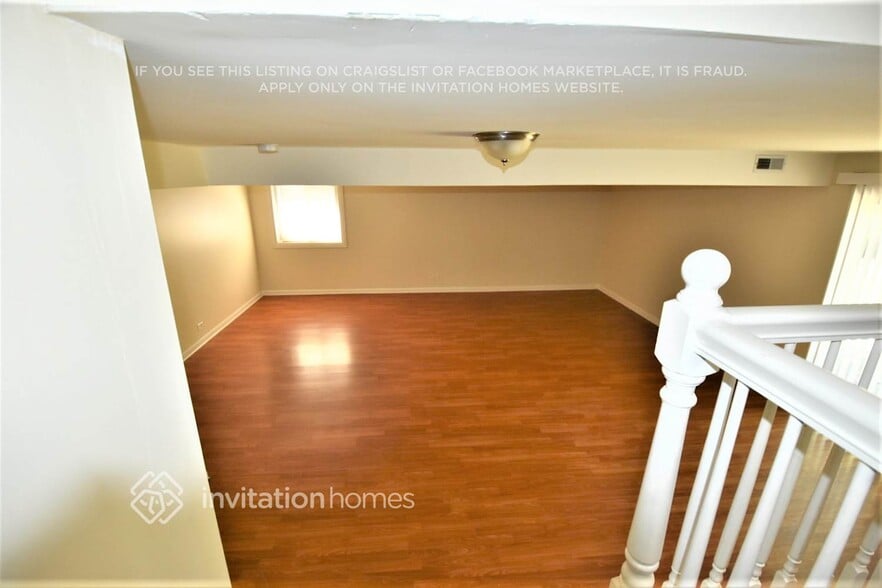 Building Photo - 22830 Lakeshore Dr