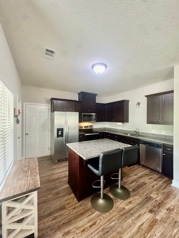 Building Photo - 186 Cherokee Oaks Xing