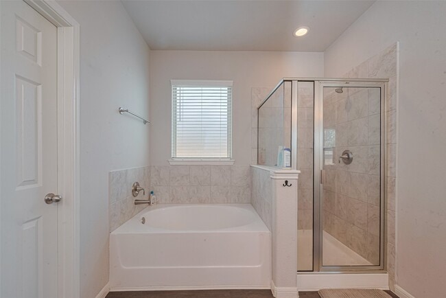 Building Photo - 10914 Webber Ln