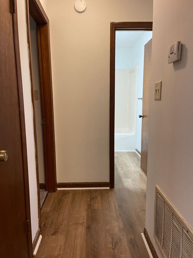 Building Photo - 2BR Duplex off of Epps Bridge near Timothy...