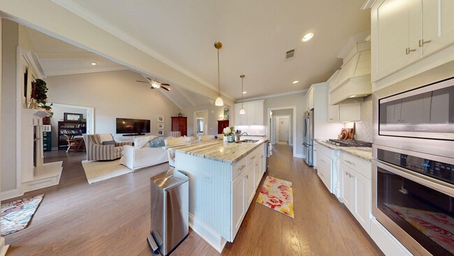 Building Photo - Towne Lake Subdivision