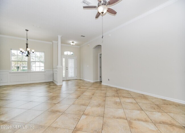 Building Photo - 577 Porta Rosa Circle