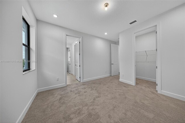 Building Photo - 2722 NW 87th Ter