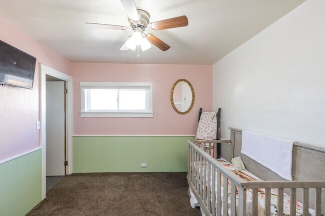 Building Photo - Cozy 4 Bedroom Home on large plot of land in Parker