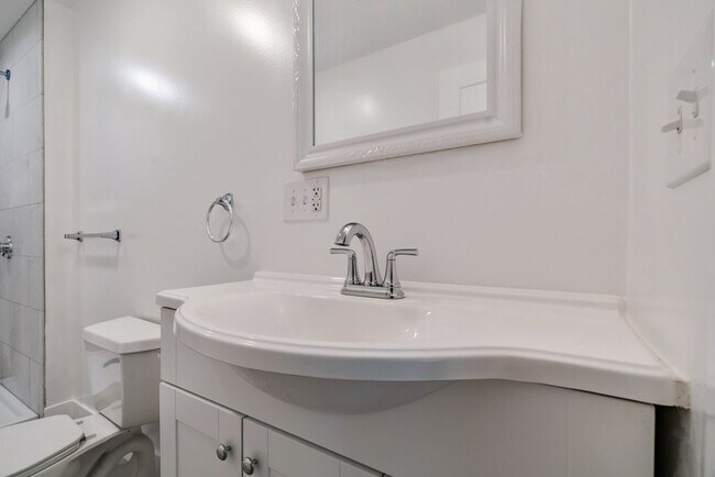 Building Photo - 79 Ballou Ave