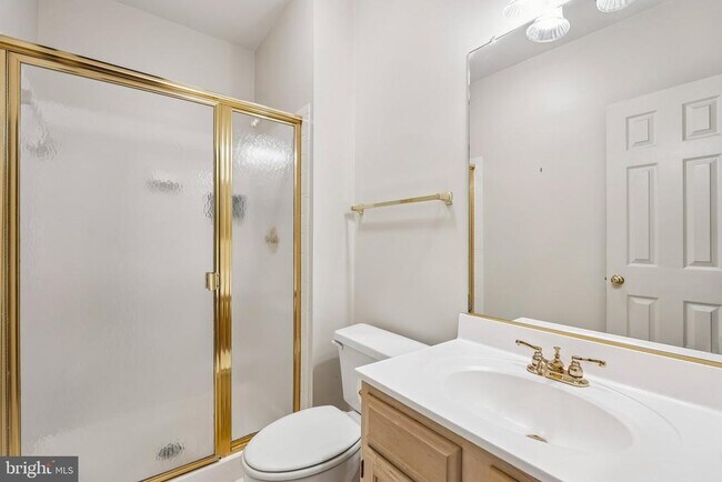 Building Photo - 15831 Glacier Ct